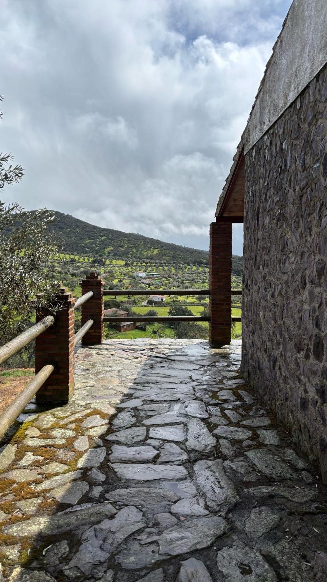 Casas Rurales Los Llanos Fuentes de León エクステリア 写真